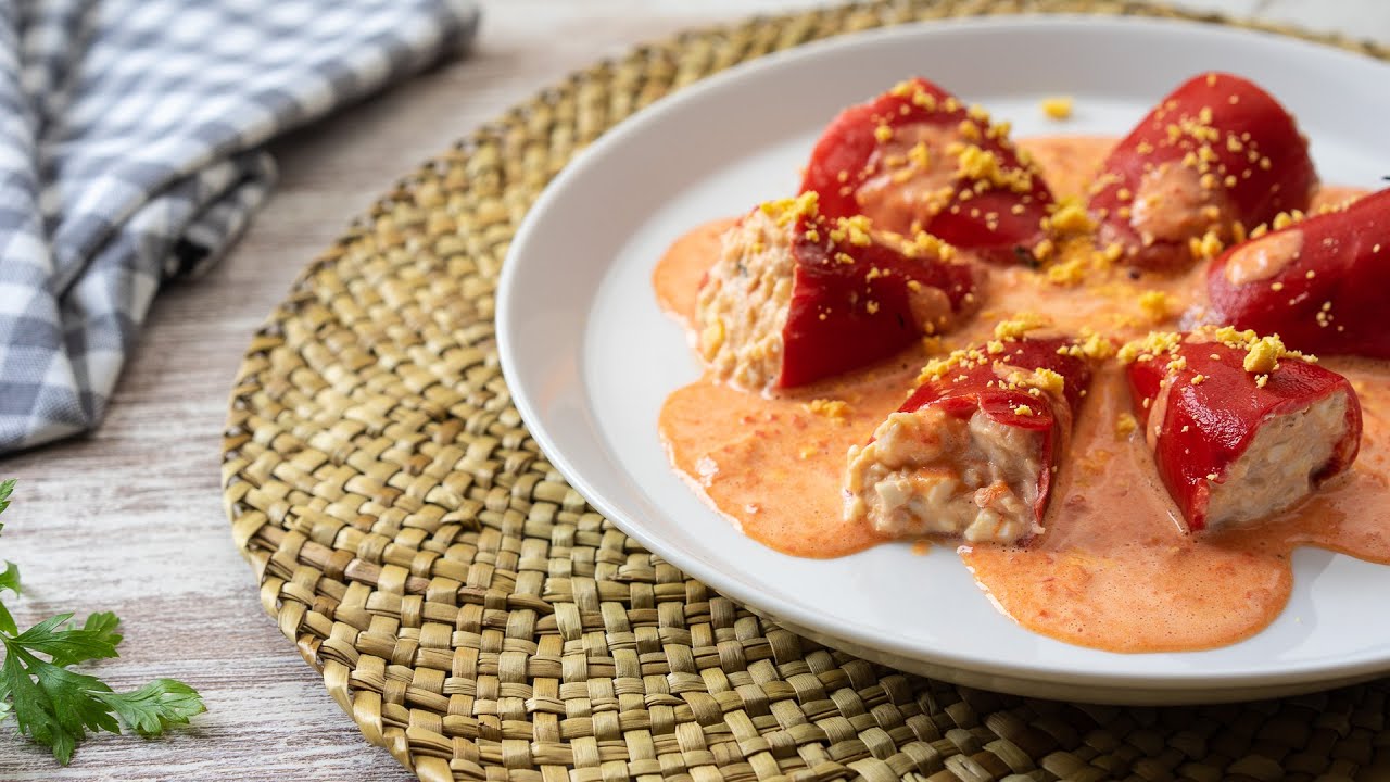 pimientos rellenos de rape y gambas