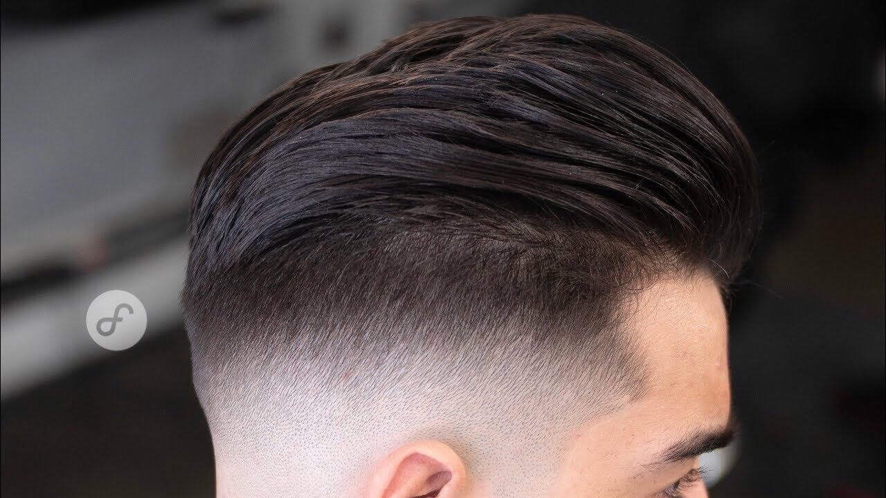 degradado hombre pelo largo arriba